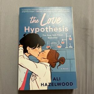The Love Hypothesis by Ali Hazelwood